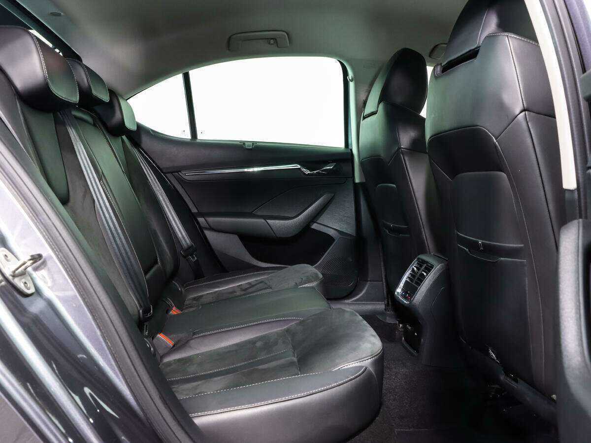 Skoda Octavia с пробегом — 2021 год. Фото: #14