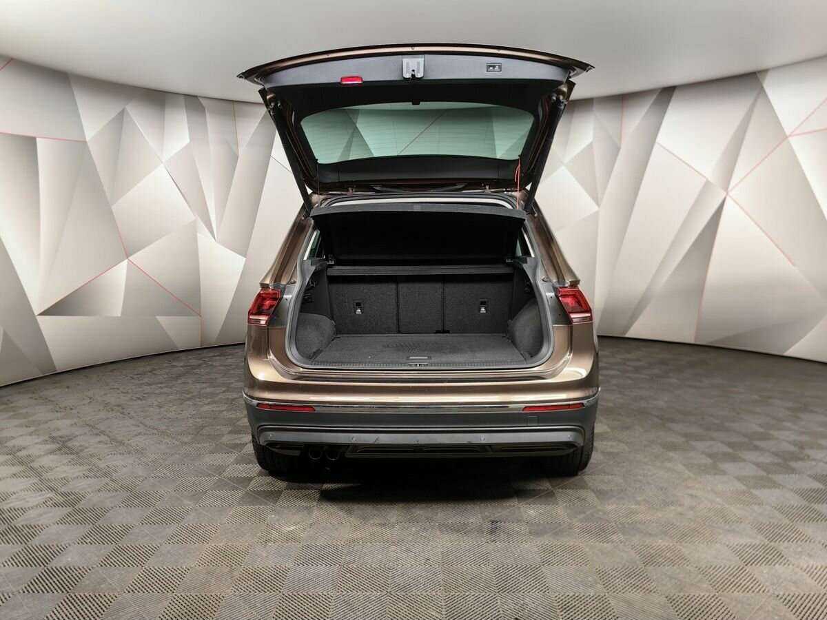Volkswagen Tiguan с пробегом — 2017 год. Фото: #17