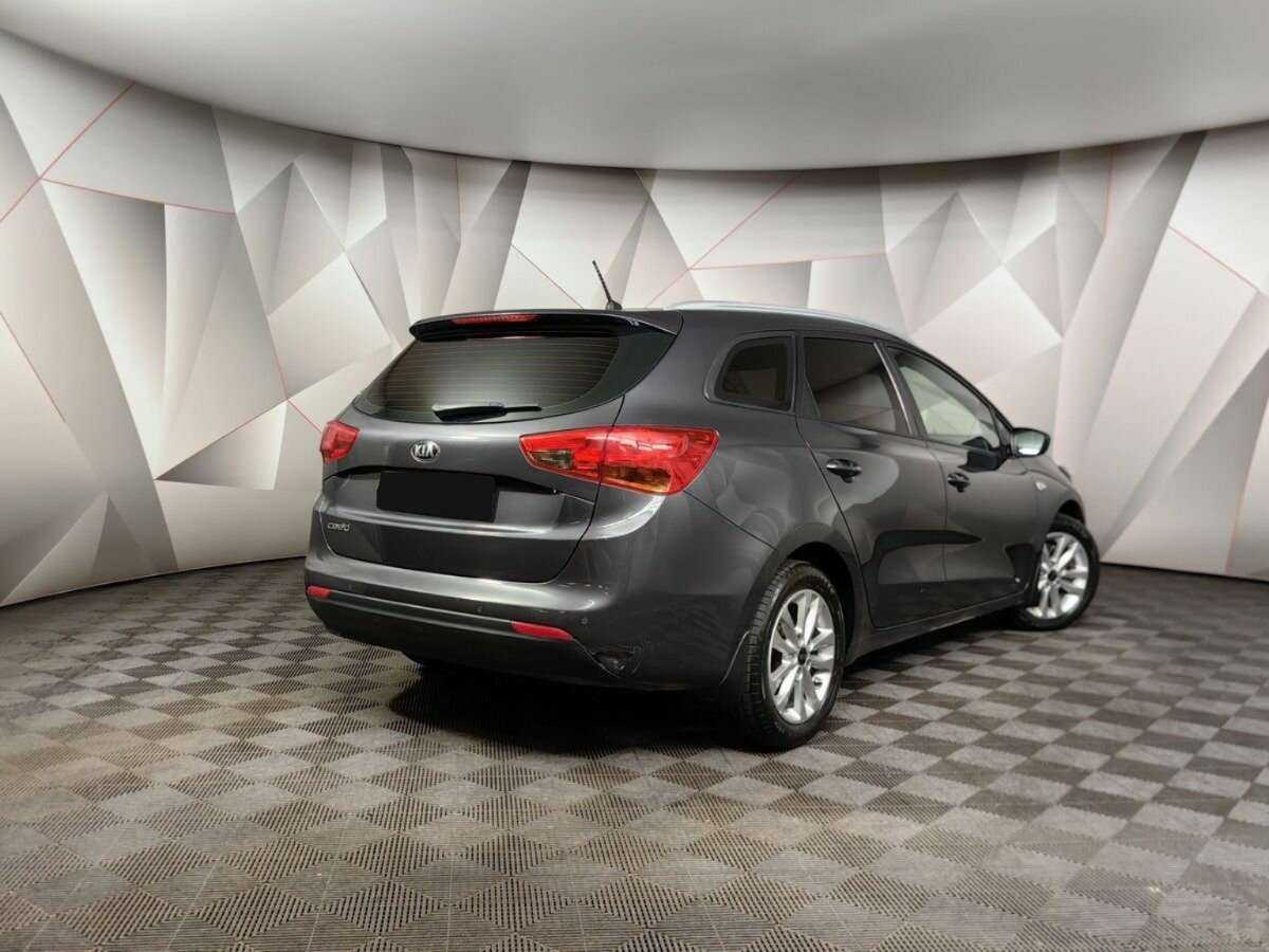 Kia Ceed с пробегом — 2015 год. Фото: #1