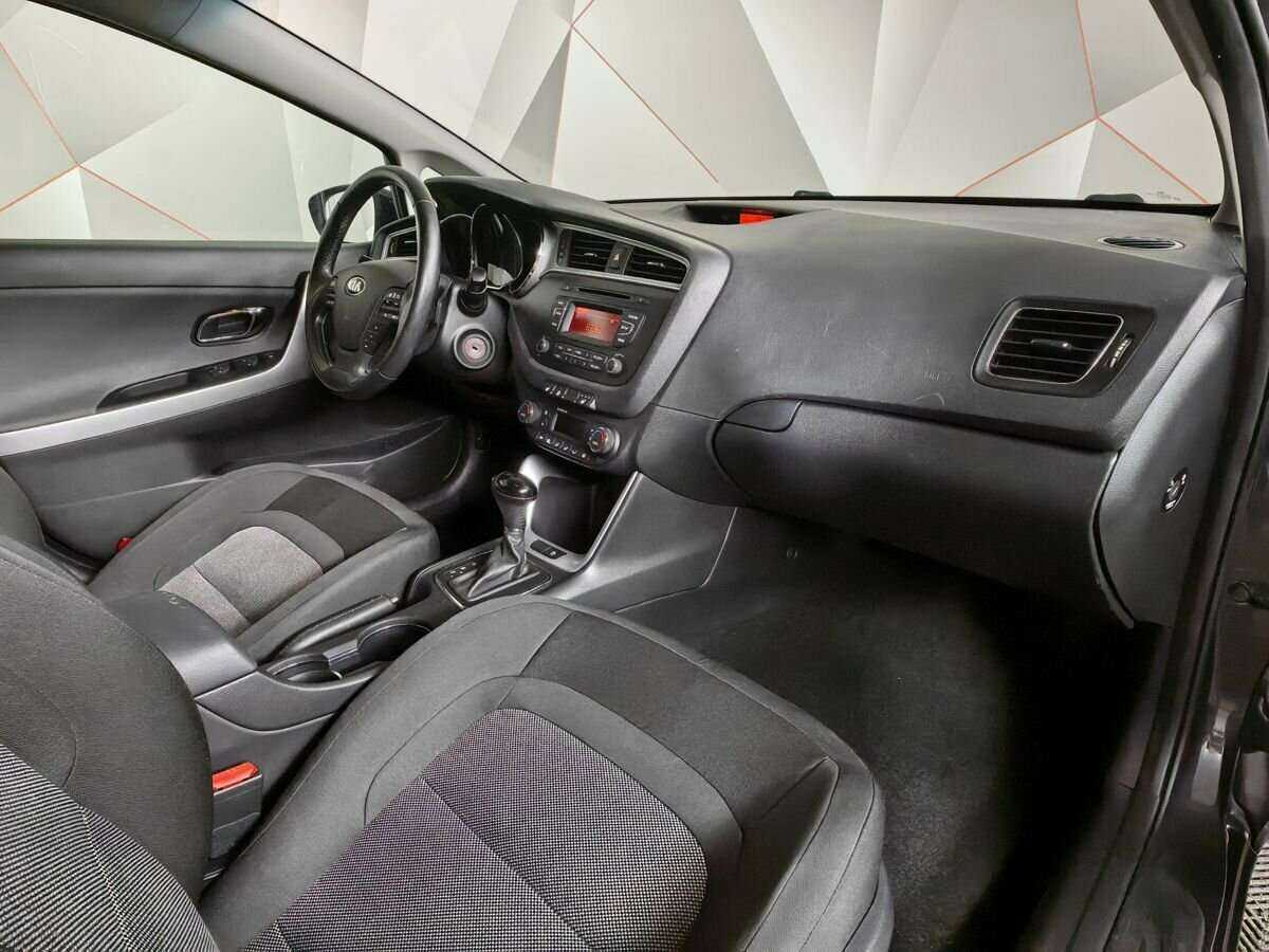 Kia Ceed с пробегом — 2015 год. Фото: #8