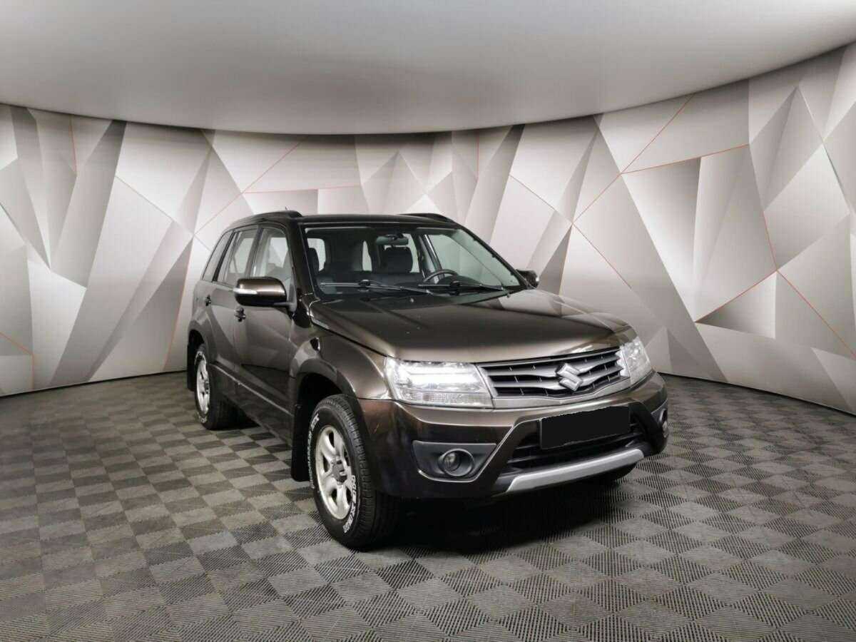 Suzuki Grand Vitara с пробегом — 2013 год. Фото: #2