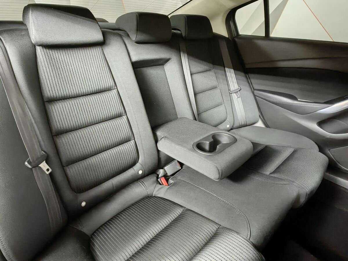 Mazda 6 с пробегом — 2014 год. Фото: #12