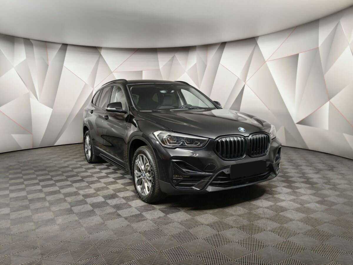 BMW X1 с пробегом — 2020 год. Фото: #2