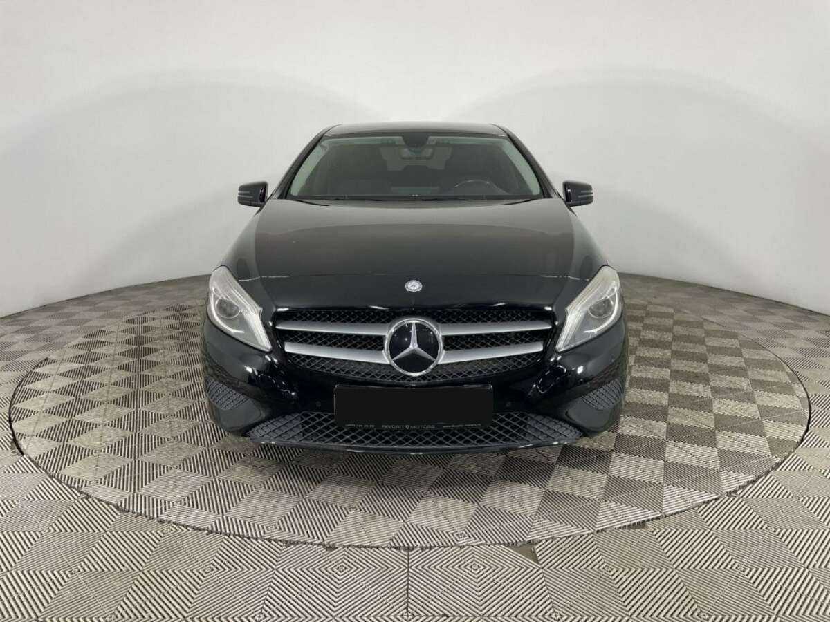 Mercedes-Benz A-Класс с пробегом — 2014 год. Фото: #1