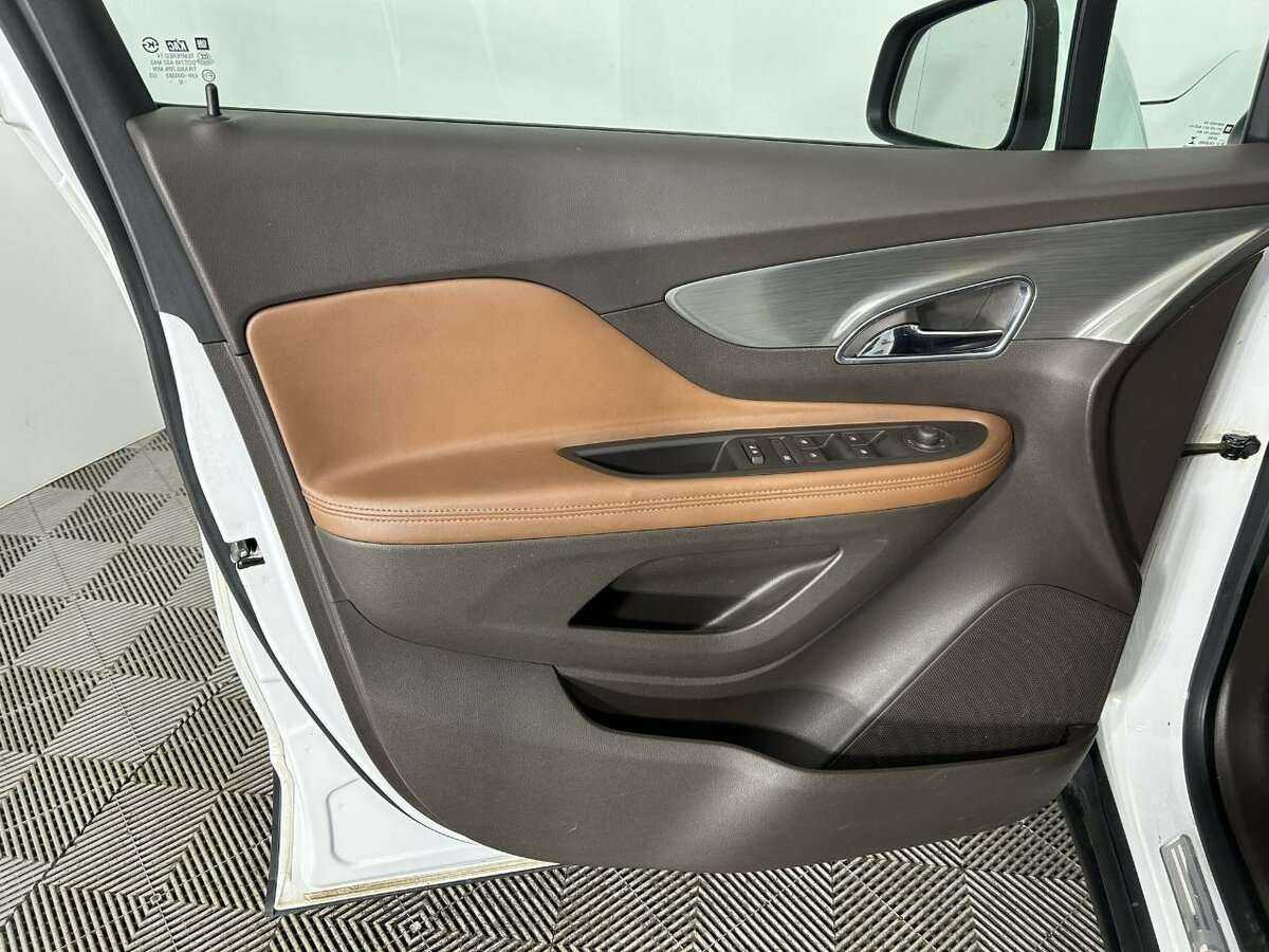 Opel Mokka с пробегом — 2013 год. Фото: #6