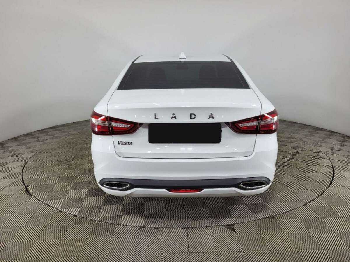 Lada (ВАЗ) Vesta с пробегом — 2023 год. Фото: #2
