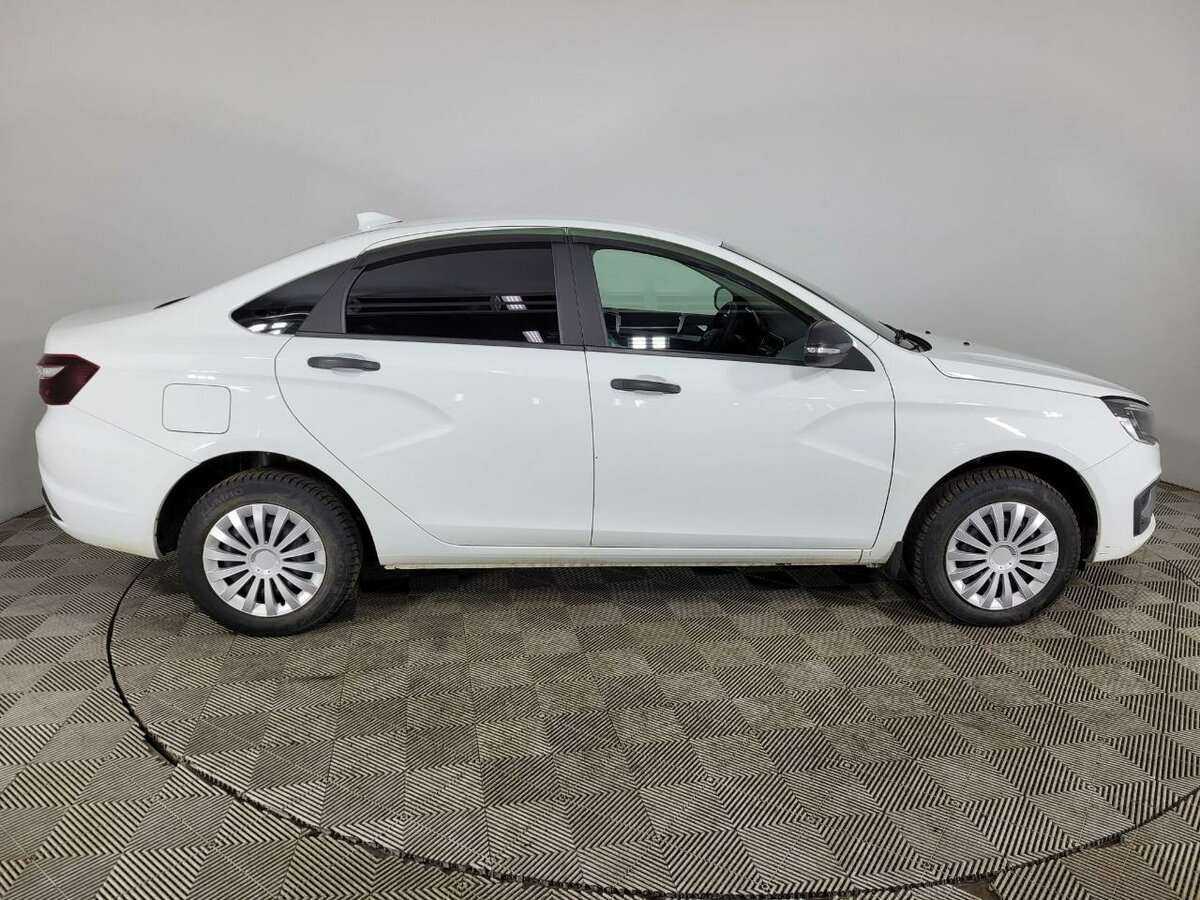 Lada (ВАЗ) Vesta с пробегом — 2023 год. Фото: #3