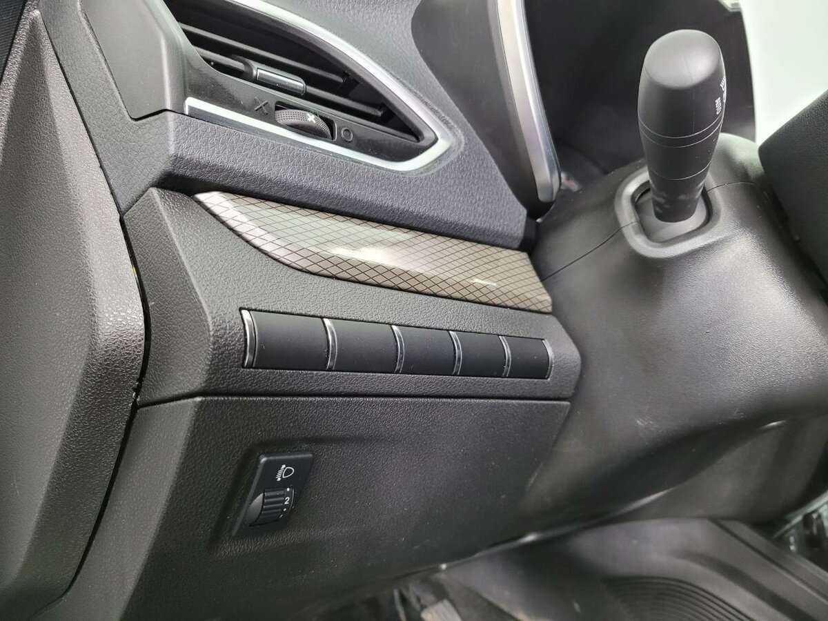 Lada (ВАЗ) Vesta с пробегом — 2023 год. Фото: #8