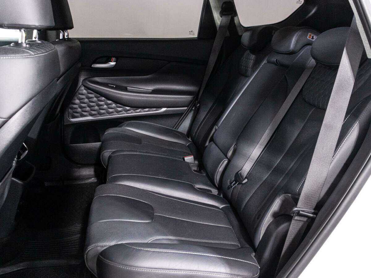 Hyundai Santa Fe с пробегом — 2019 год. Фото: #12