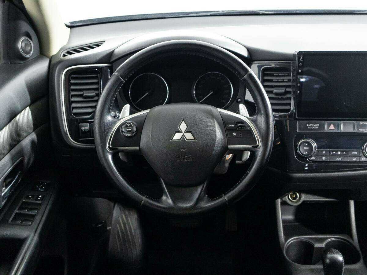 Mitsubishi Outlander с пробегом — 2013 год. Фото: #14