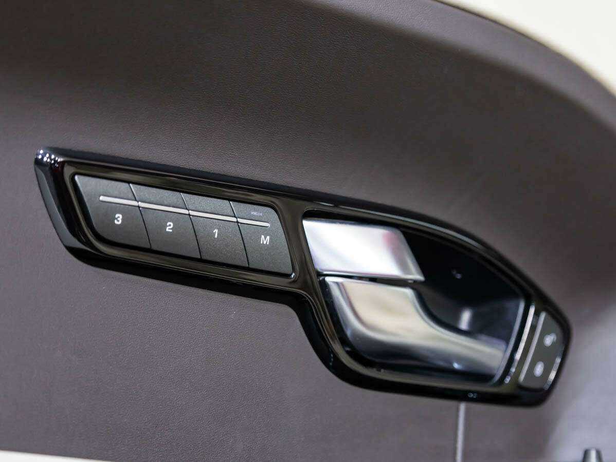 Land Rover Range Rover Evoque с пробегом — 2012 год. Фото: #21