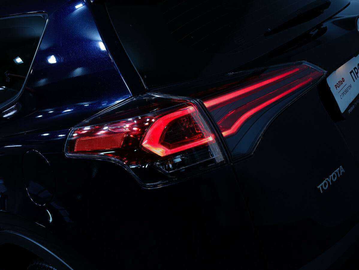 Toyota RAV4 с пробегом — 2019 год. Фото: #17