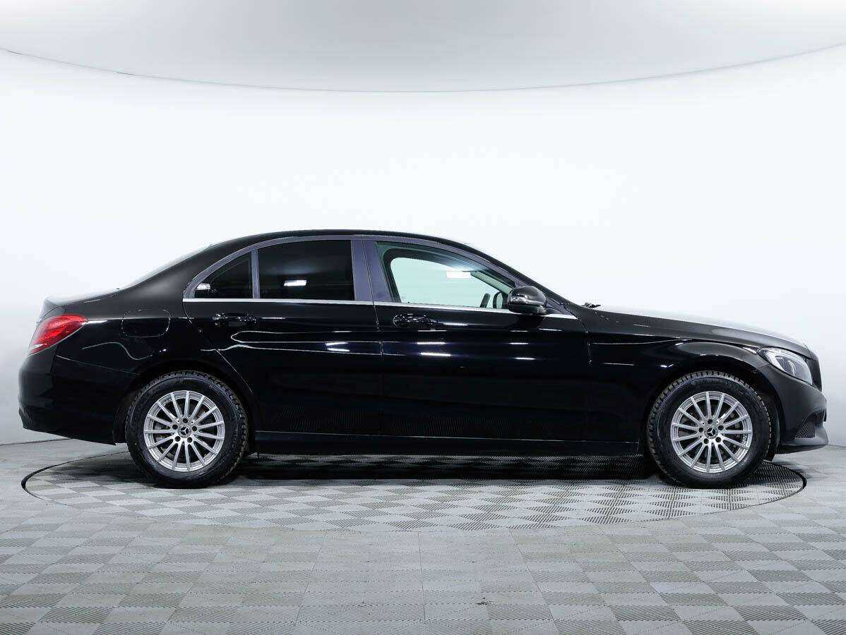 Mercedes-Benz C-Класс с пробегом — 2018 год. Фото: #2