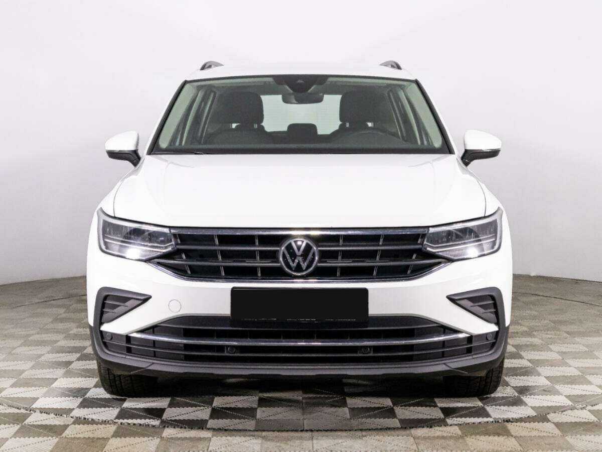 Volkswagen Tiguan с пробегом — 2021 год. Фото: #1