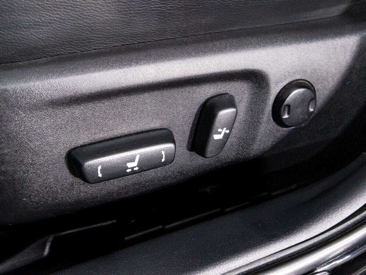 Toyota Camry с пробегом — 2017 год. Фото: #15