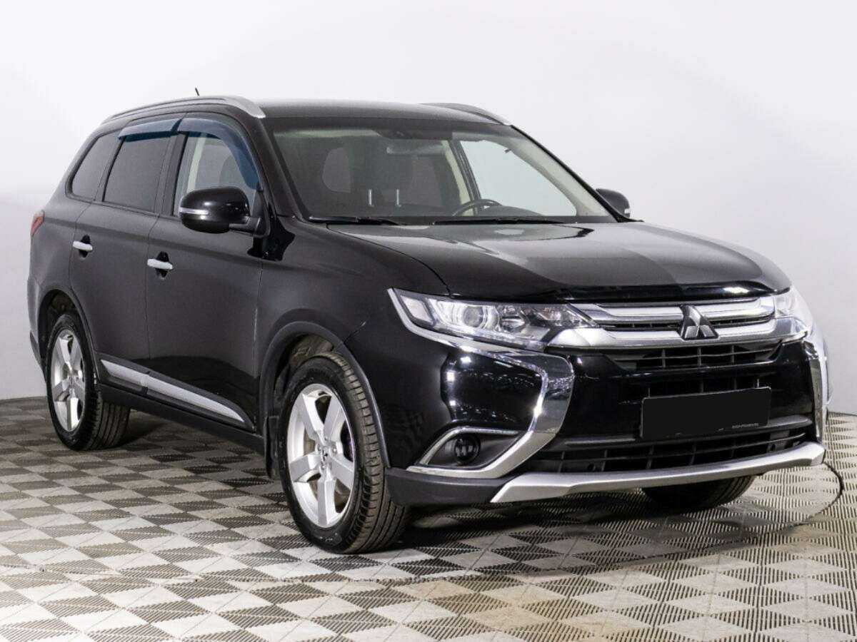 Mitsubishi Outlander с пробегом — 2016 год. Фото: #2