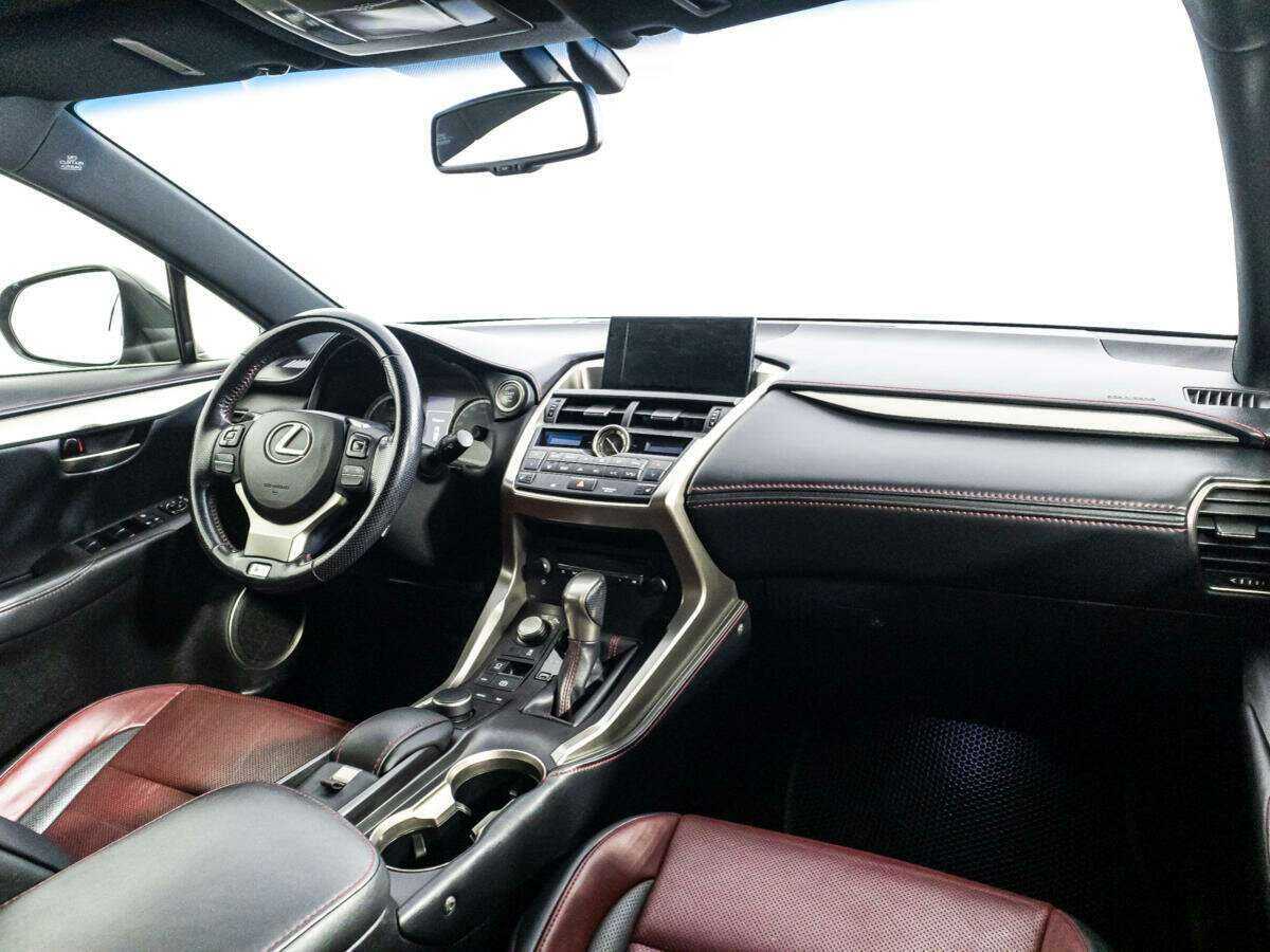 Lexus NX с пробегом — 2015 год. Фото: #8