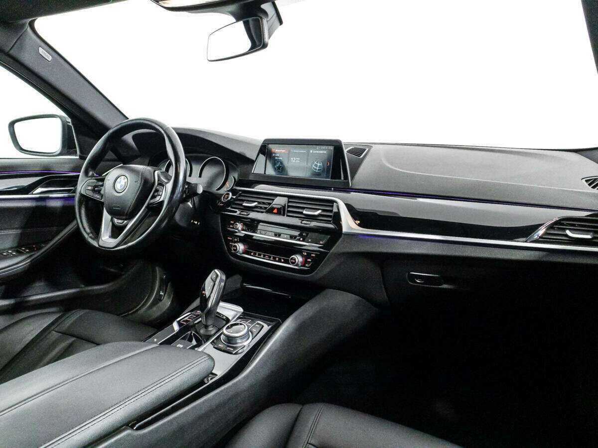 BMW 5 серии с пробегом — 2017 год. Фото: #8