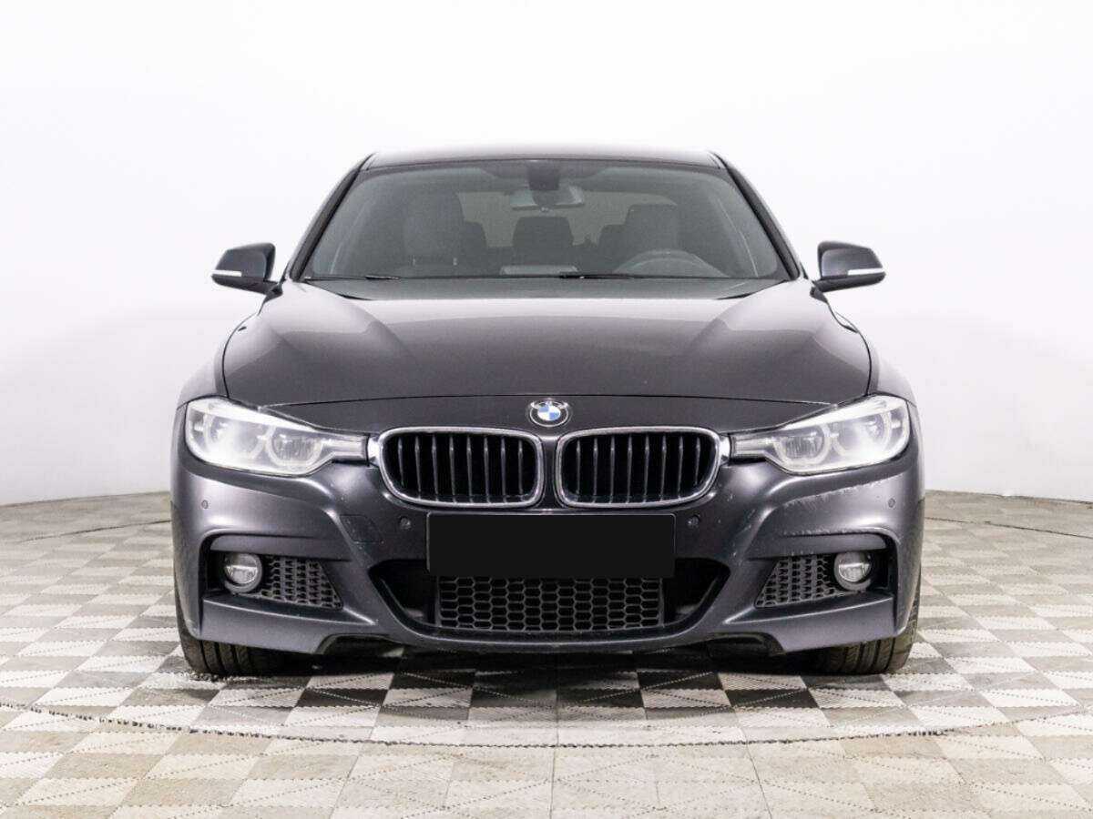 BMW 3 серии с пробегом — 2017 год. Фото: #1