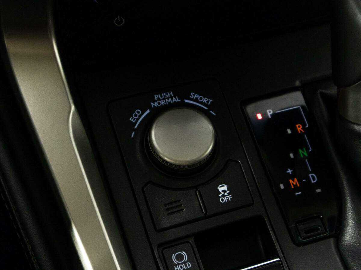 Lexus NX с пробегом — 2014 год. Фото: #19