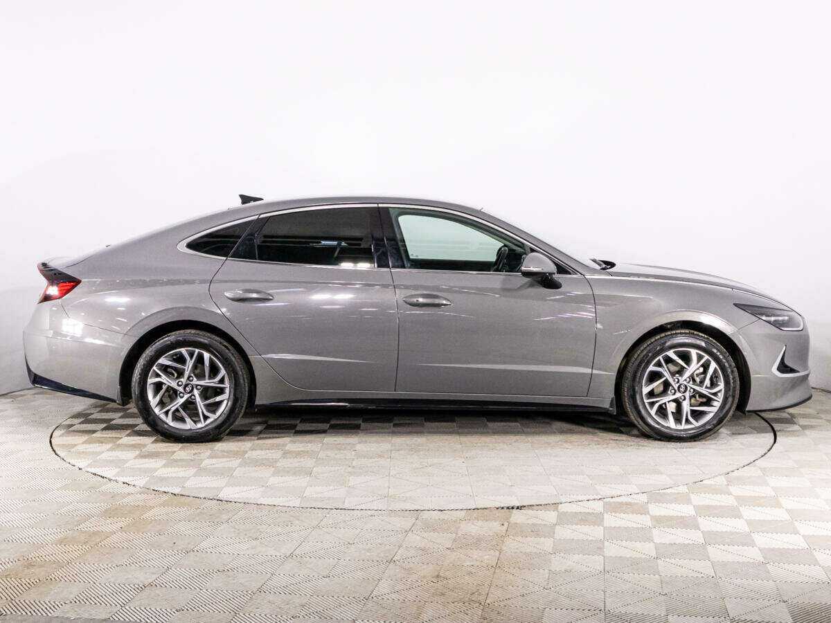 Hyundai Sonata с пробегом — 2020 год. Фото: #3