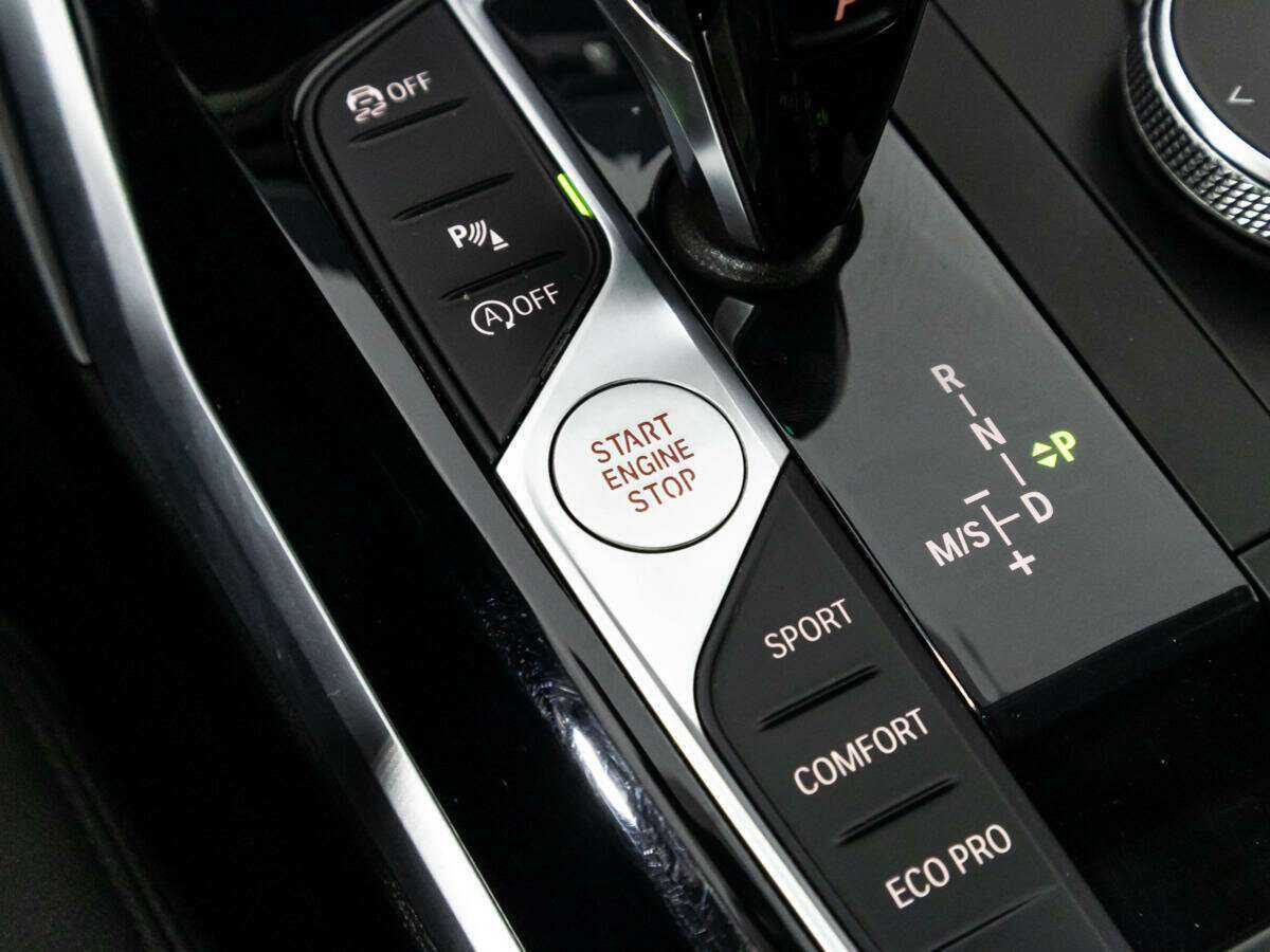 BMW 3 серии с пробегом — 2020 год. Фото: #18