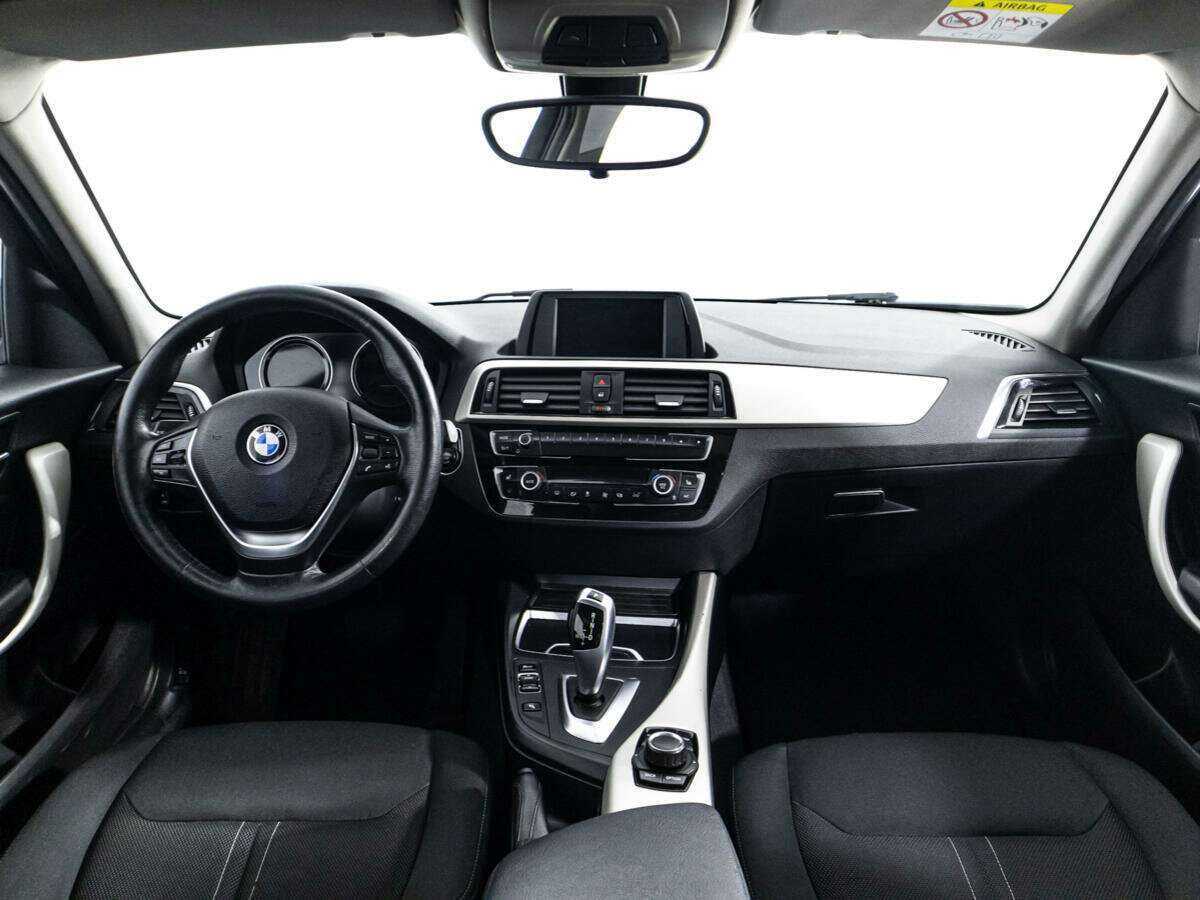 BMW 1 серии с пробегом — 2018 год. Фото: #12