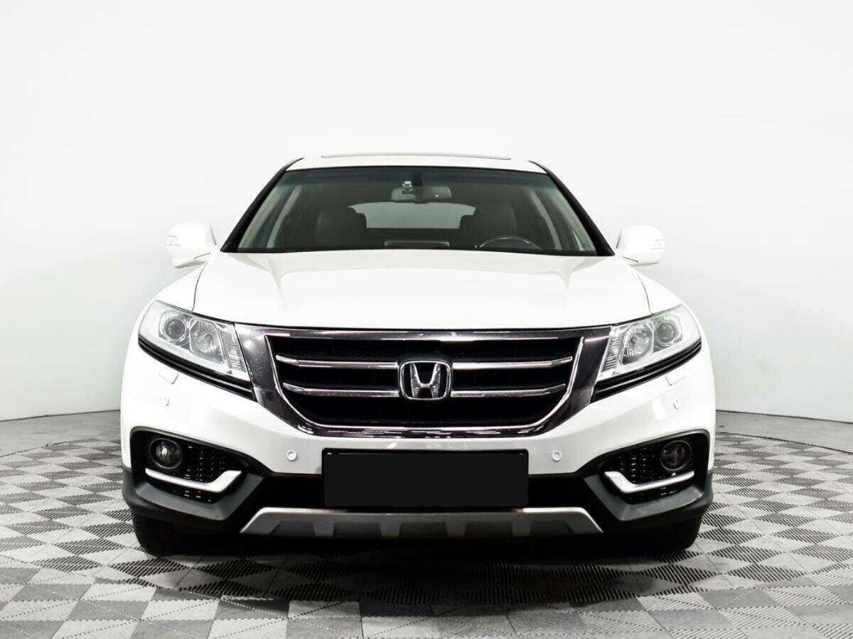 Honda Crosstour с пробегом — 2014 год. Фото: #1