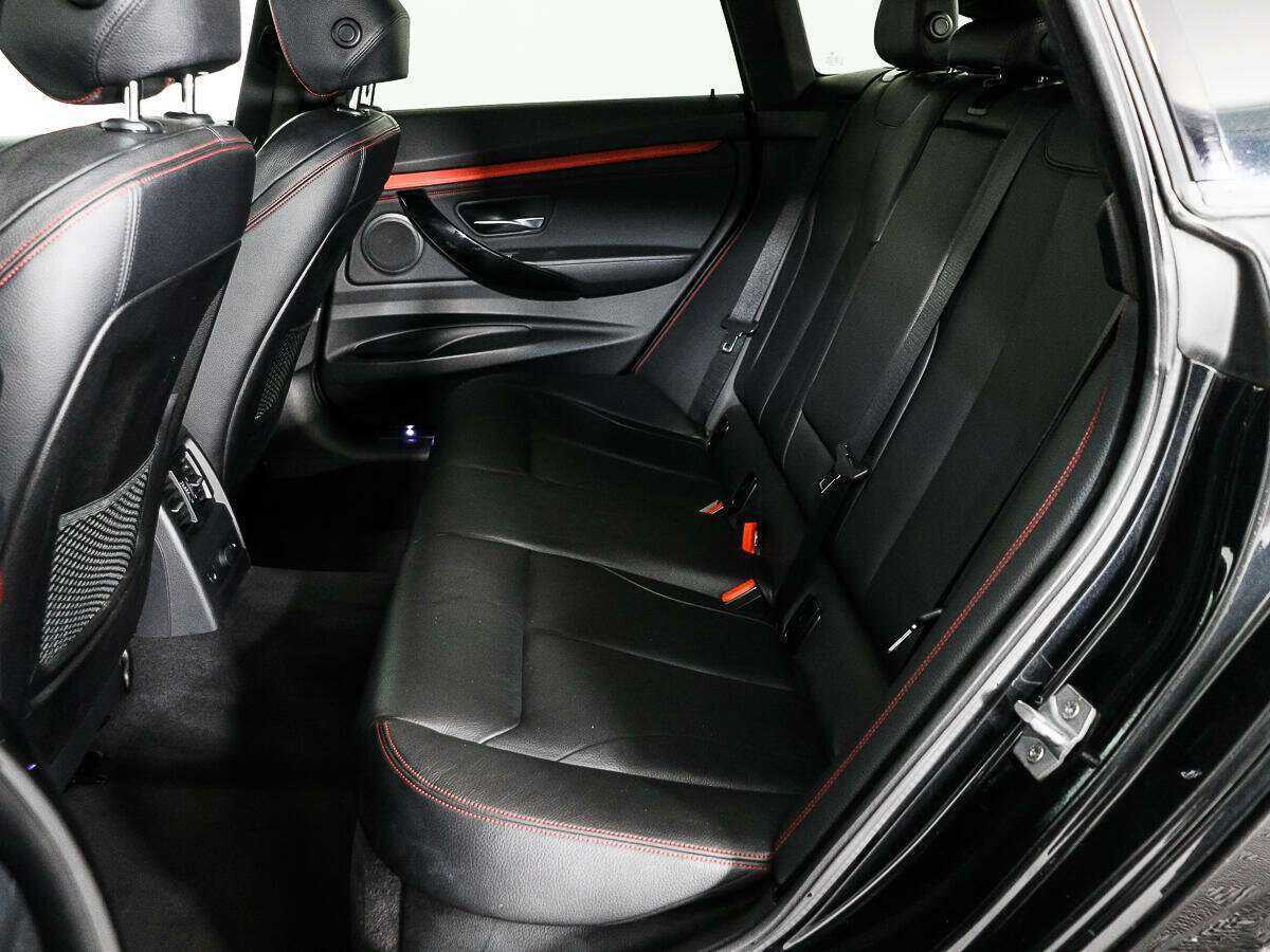 BMW 3 серии с пробегом — 2013 год. Фото: #9