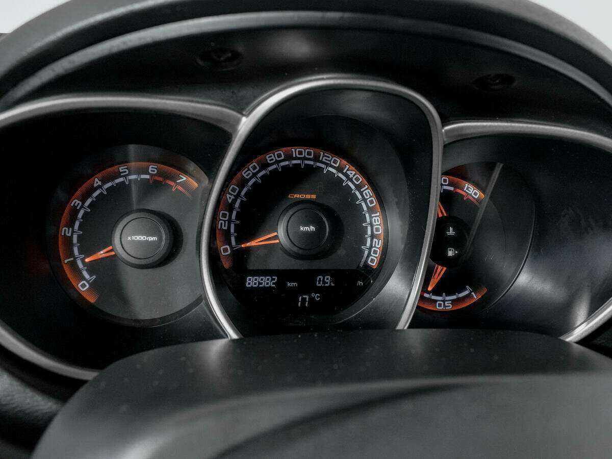 Lada (ВАЗ) Vesta с пробегом — 2018 год. Фото: #10