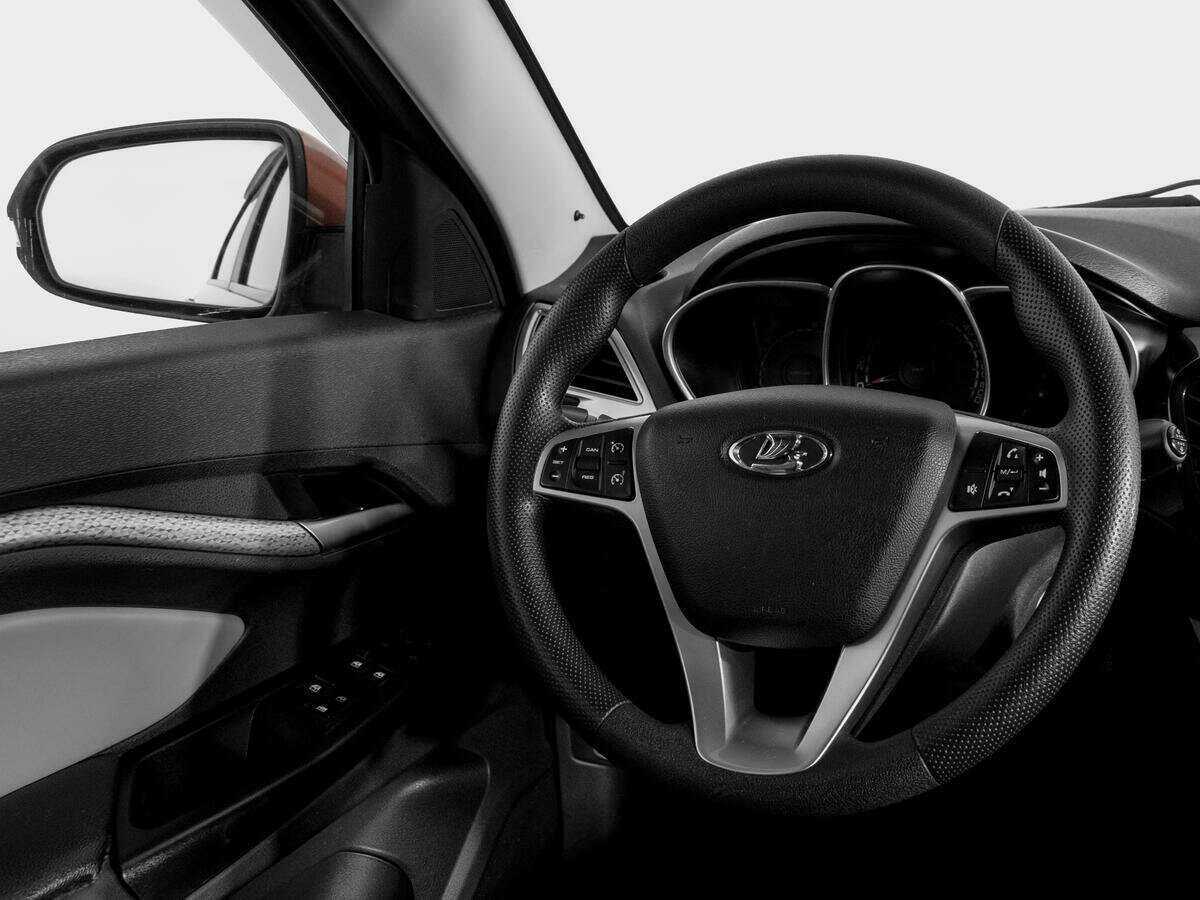 Lada (ВАЗ) Vesta с пробегом — 2018 год. Фото: #14