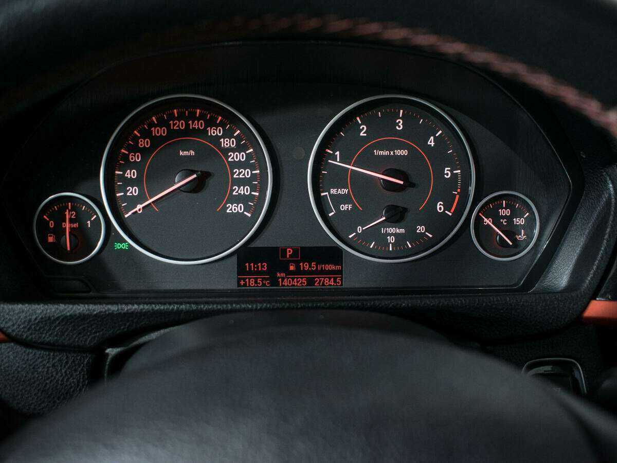 BMW 3 серии с пробегом — 2012 год. Фото: #10