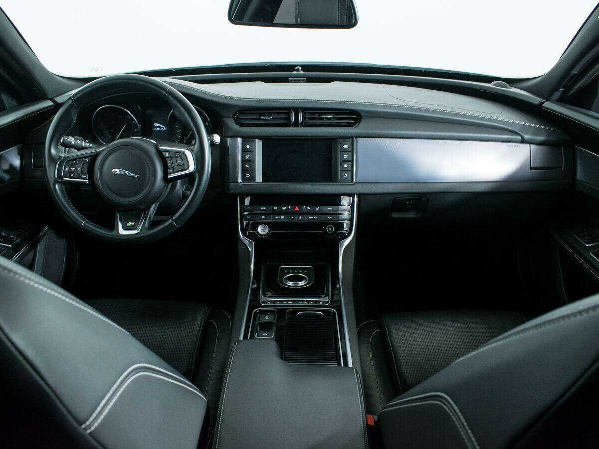 Jaguar XF с пробегом — 2016 год. Фото: #11