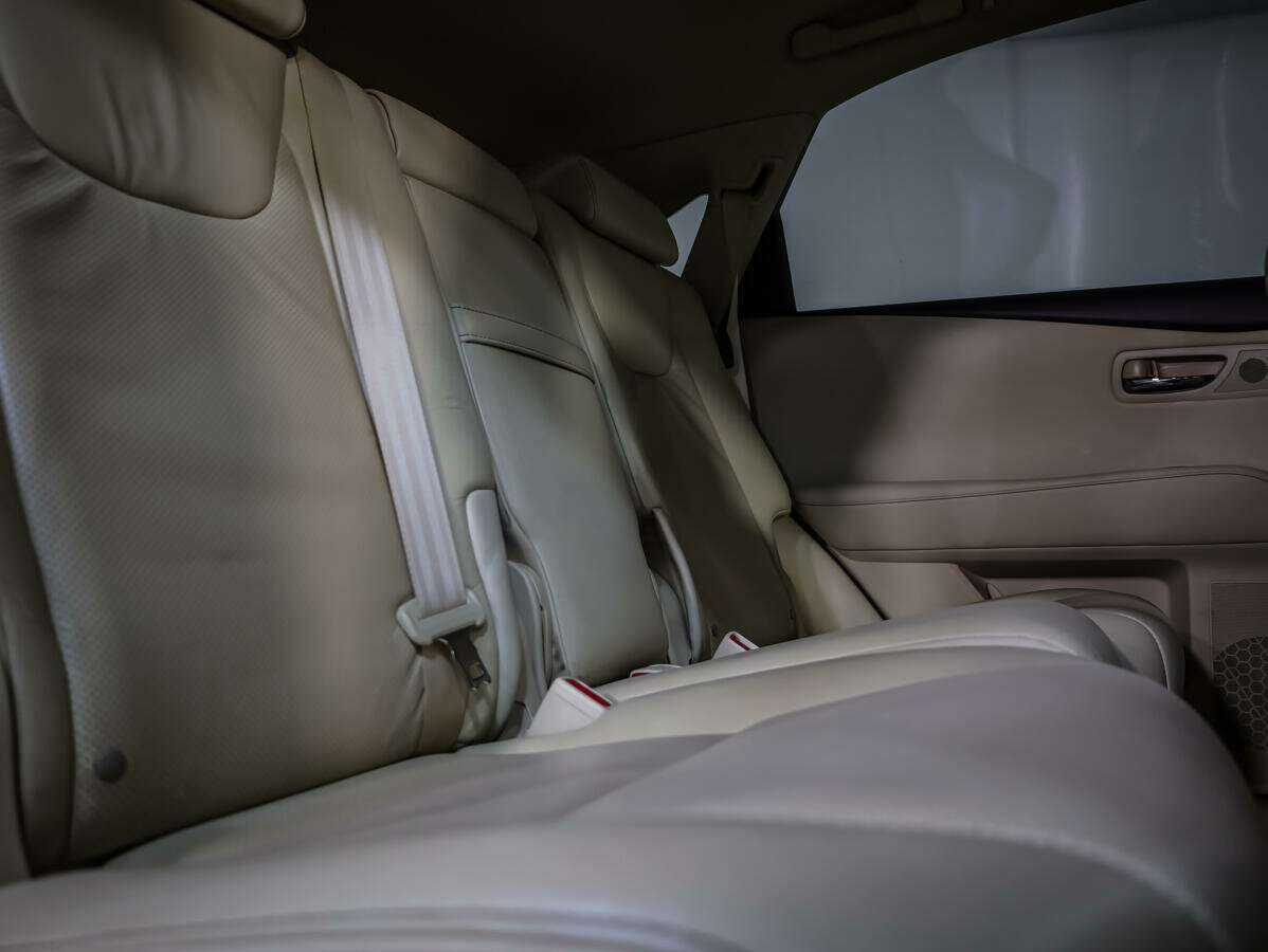 Lexus RX с пробегом — 2012 год. Фото: #10