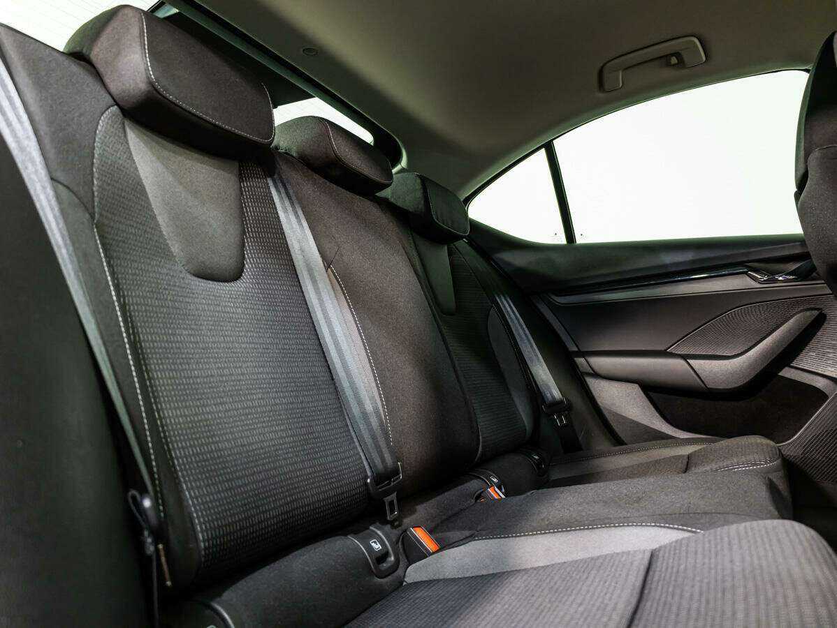Skoda Octavia с пробегом — 2020 год. Фото: #10
