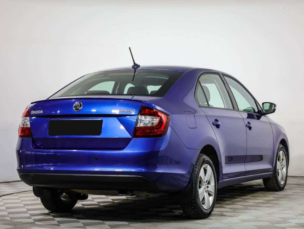 Skoda Rapid с пробегом — 2017 год. Фото: #3