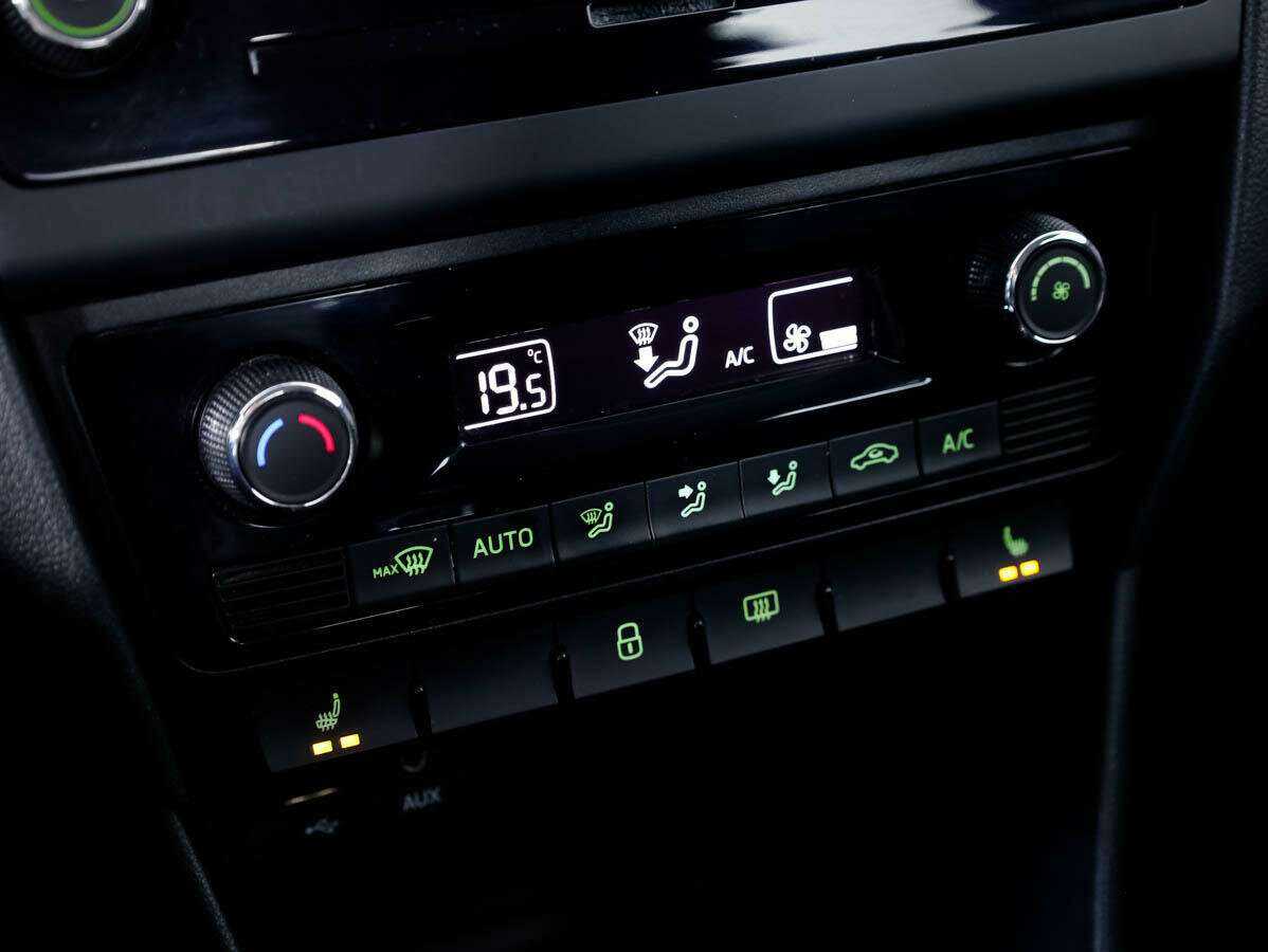 Skoda Rapid с пробегом — 2017 год. Фото: #13