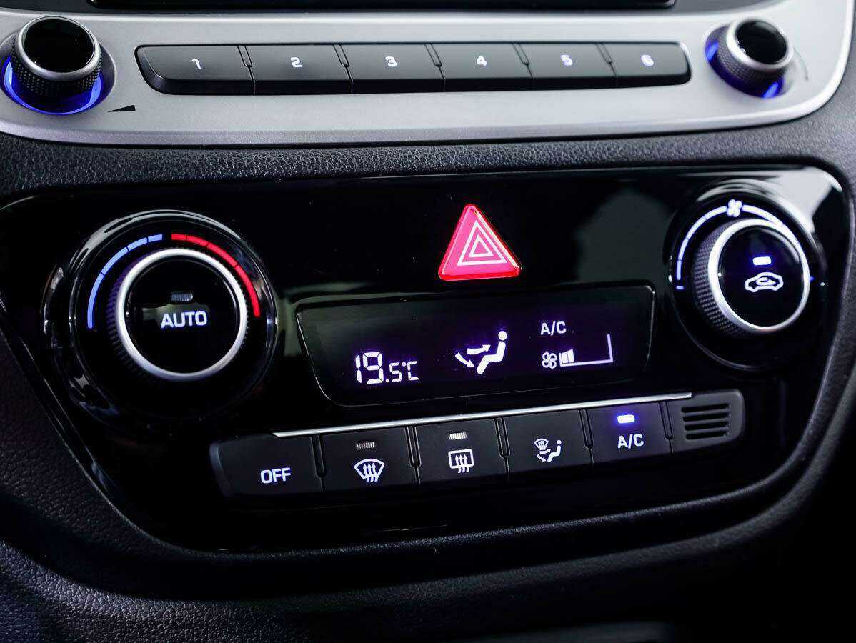 Hyundai Solaris с пробегом — 2017 год. Фото: #14