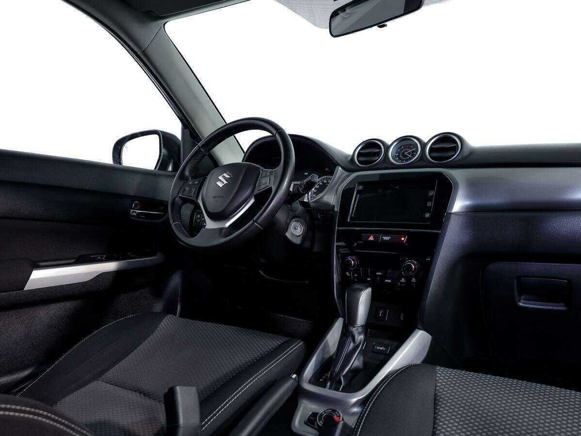 Suzuki Vitara с пробегом — 2016 год. Фото: #6