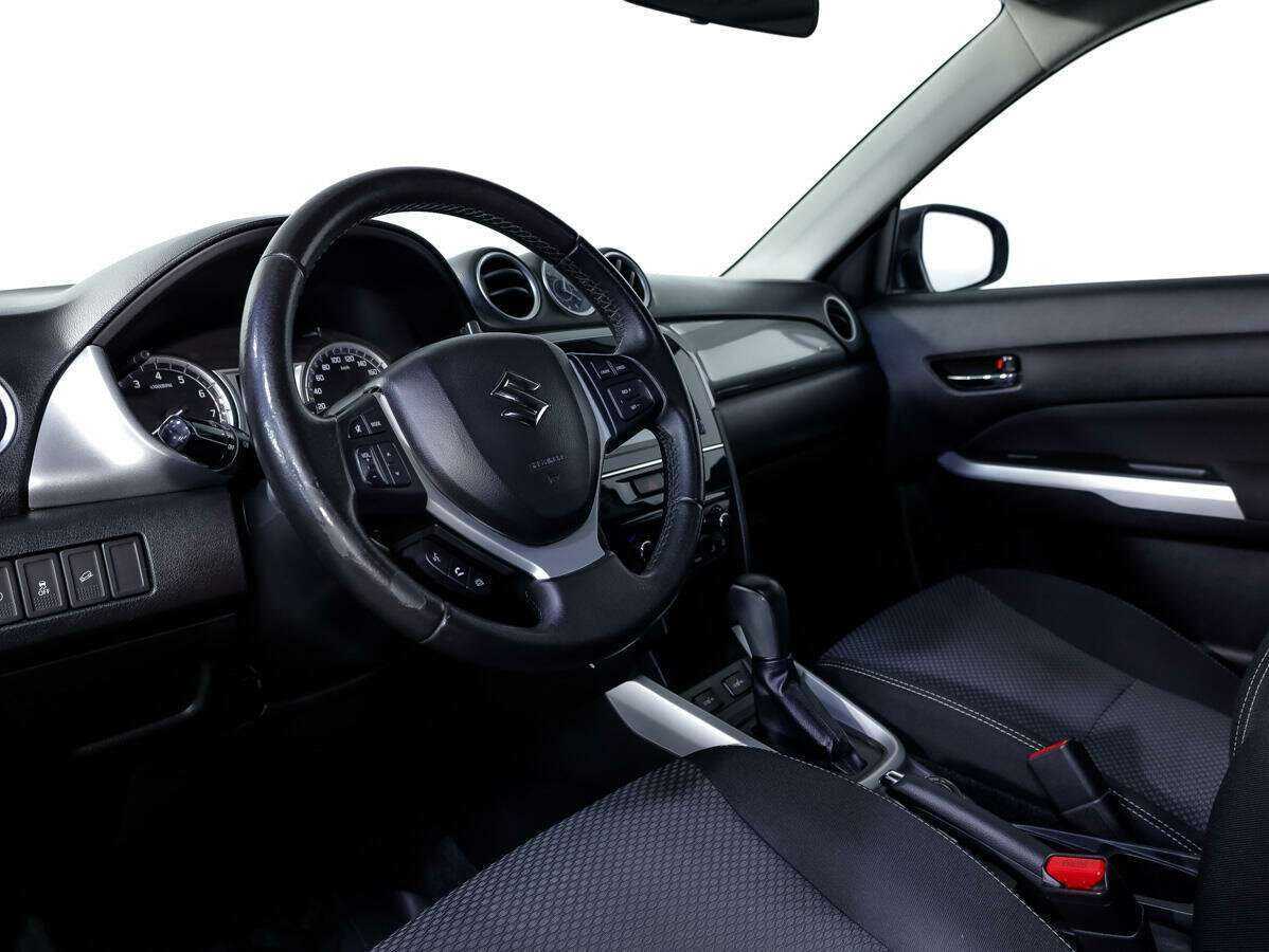 Suzuki Vitara с пробегом — 2016 год. Фото: #8