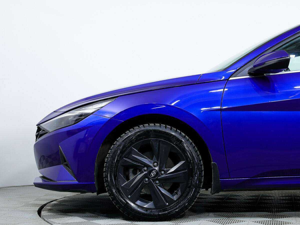 Hyundai Elantra с пробегом — 2021 год. Фото: #7