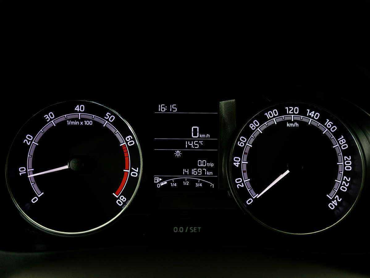 Skoda Rapid с пробегом — 2017 год. Фото: #10