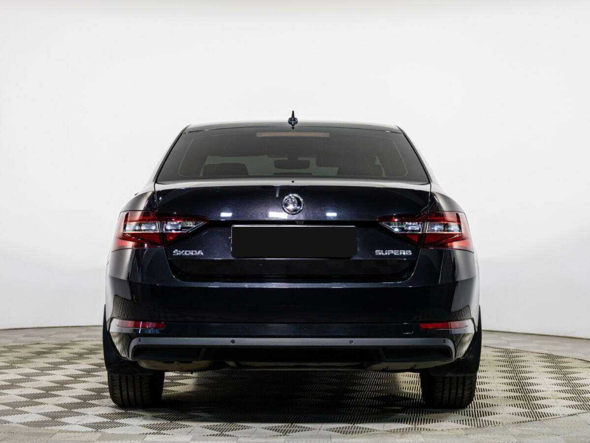 Skoda Superb с пробегом — 2016 год. Фото: #4