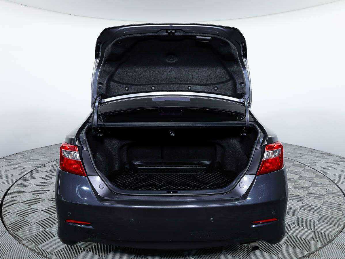 Toyota Camry с пробегом — 2013 год. Фото: #5