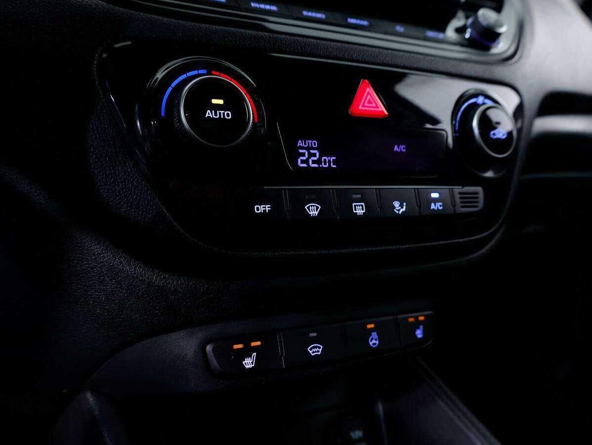 Hyundai Solaris с пробегом — 2020 год. Фото: #15