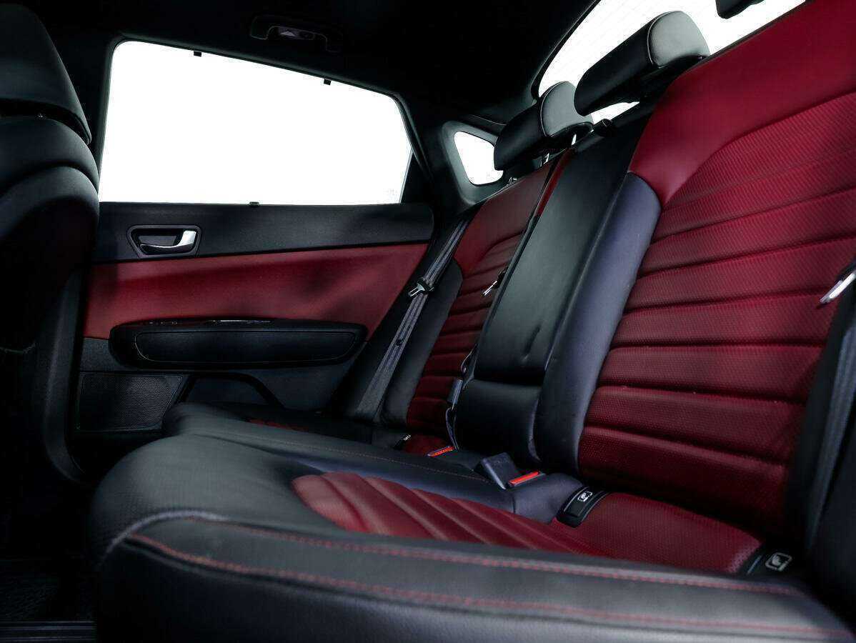 Kia Optima с пробегом — 2018 год. Фото: #8