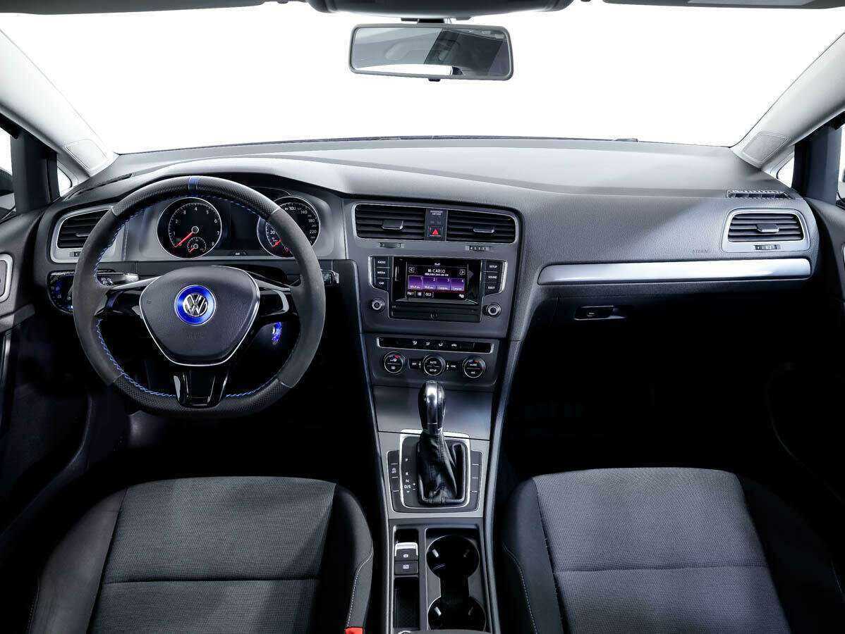 Volkswagen Golf с пробегом — 2013 год. Фото: #8