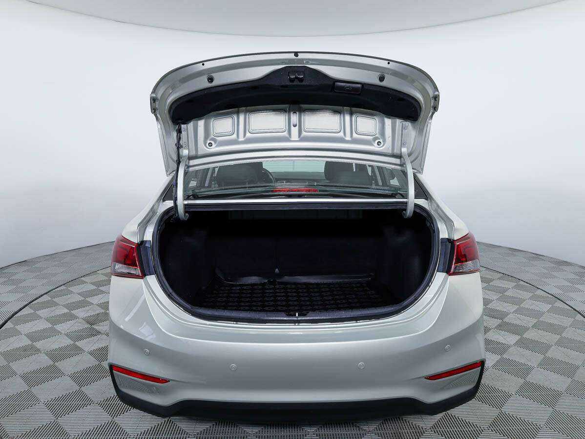 Hyundai Solaris с пробегом — 2019 год. Фото: #7