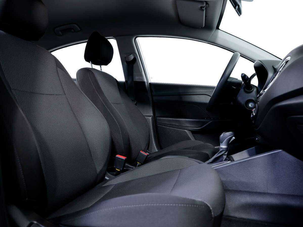 Hyundai Solaris с пробегом — 2019 год. Фото: #11