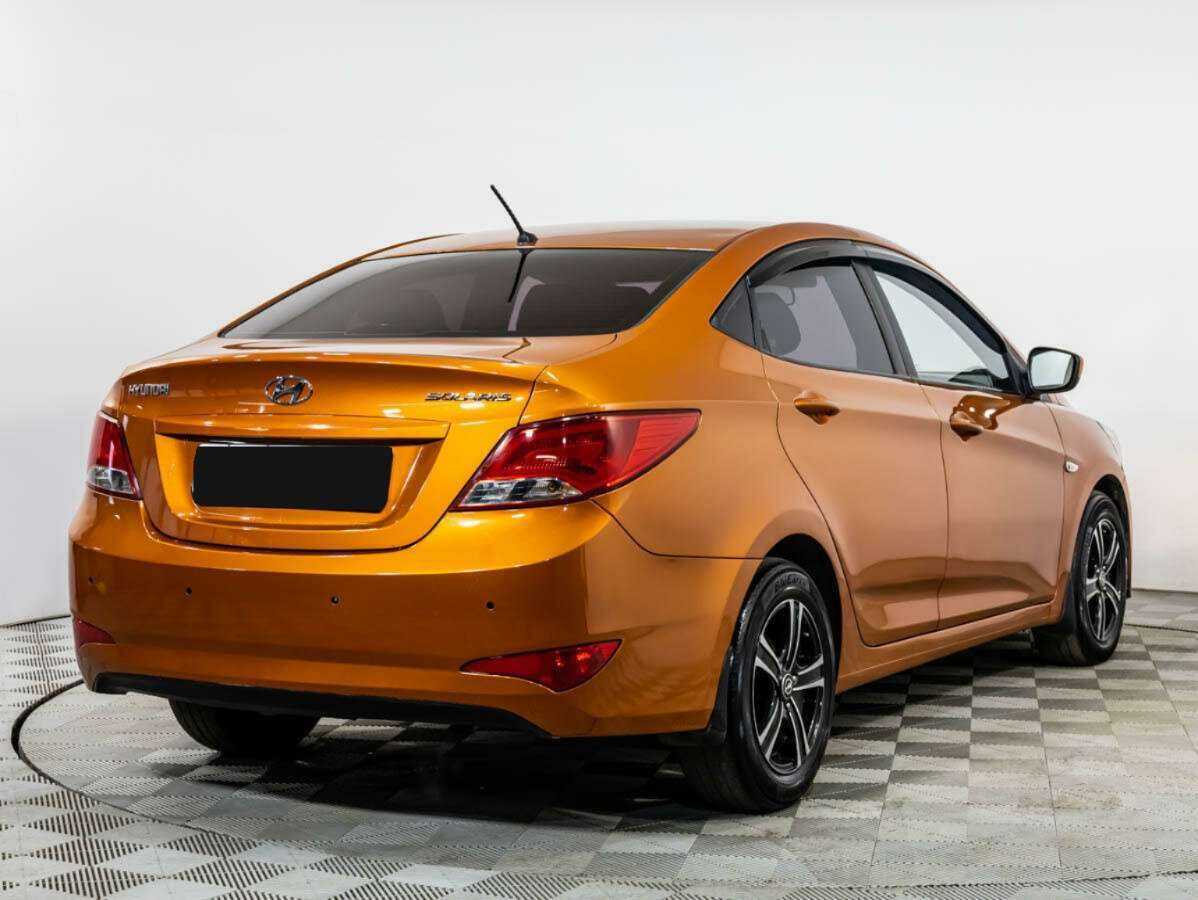 Hyundai Solaris с пробегом — 2014 год. Фото: #3